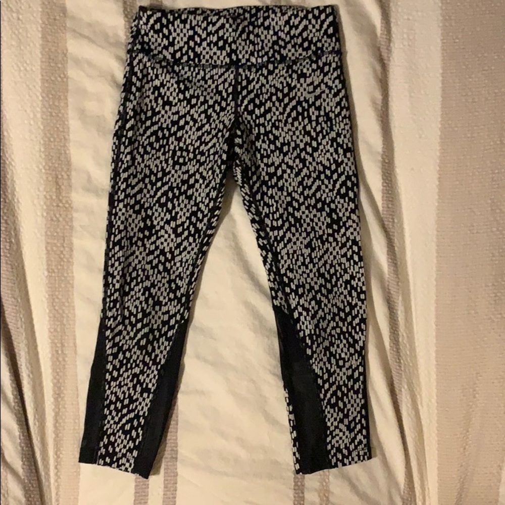 Nike Capri athletic pants